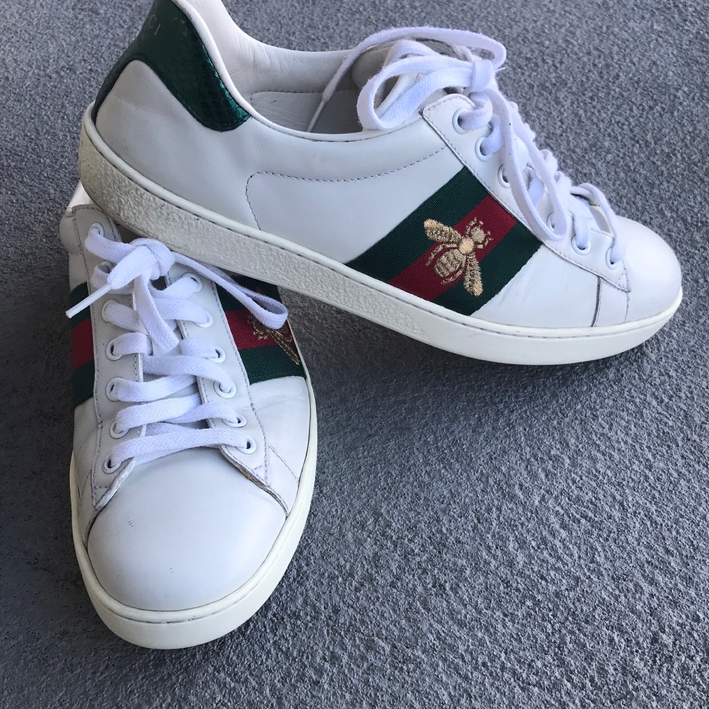 Gucci’s Ace Bee 🐝 shoes size 8us
